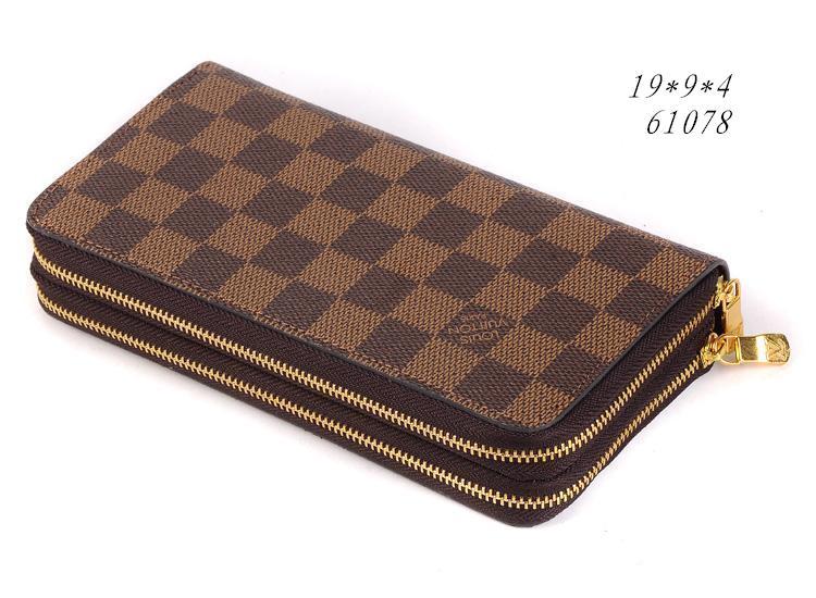 Louis Vuitton boutique wallets-LV015B